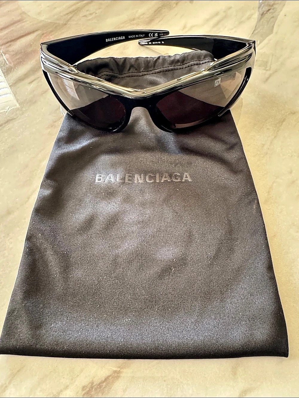 Balenciaga Swift Oval Sunglasses Black & Silver Like New